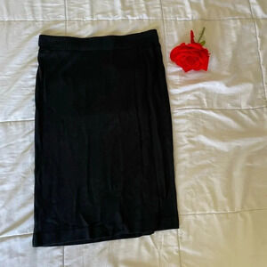 D&G Dolce and Gabbana knit midi skirt